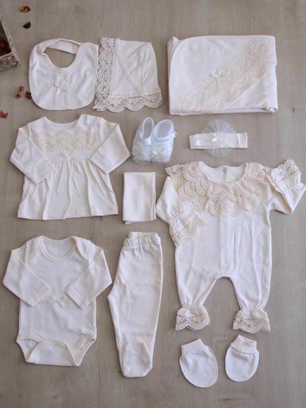 Kız Bebek Bej Natıral Pamuk Kumaş Dantelli Lüks 10 Lu Hastane Çıkışı Set STL6407